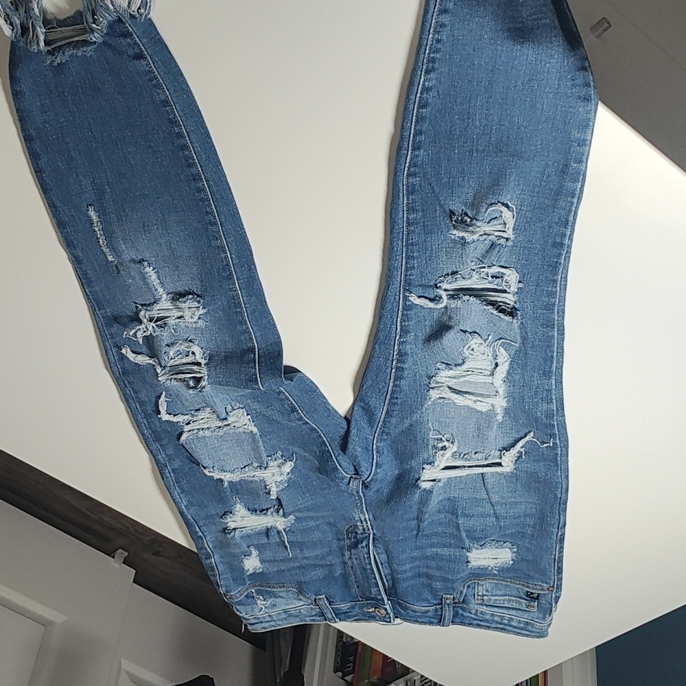 KanCan Skinny High Rise Ripped Jeans size 29.